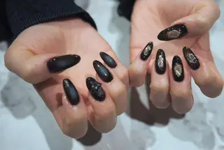 ネイル Nail Salon Lindaのネイルデザイン