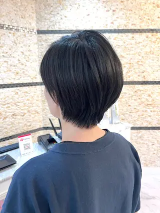 ショート 浅見 友梨香のヘアスタイル