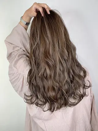 セミロング アンダーバーホワイト 堺東店のヘアスタイル