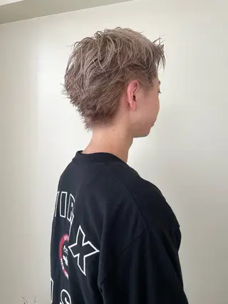 カラー メンズ トヨシマ シュウトのヘアスタイル