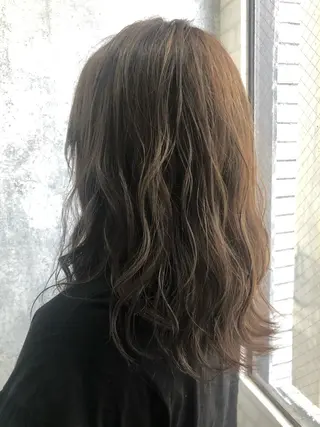 ミディアム れな/Zina博多 トレンド/顔周りのヘアスタイル