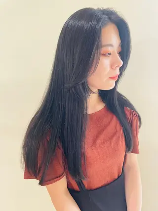 ロング 三浦 瑠璃のヘアスタイル