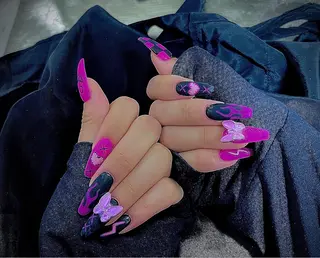 ネイル I-nailロング /ワンホン/キラキラのネイルデザイン