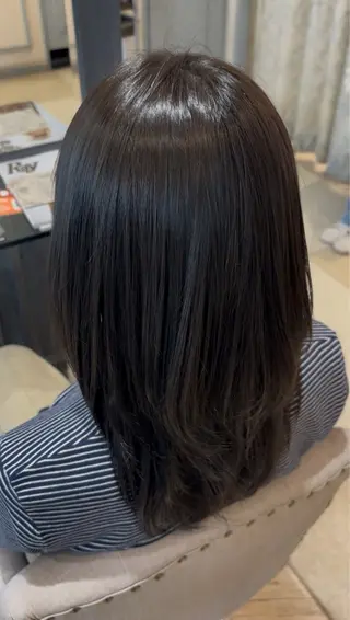 ミディアム カラー 万司 来望のヘアスタイル