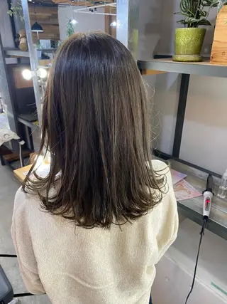セミロング カラー 溜 一太のヘアスタイル