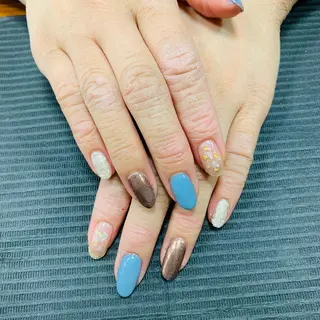 ネイル 岸本 みなみのネイルデザイン