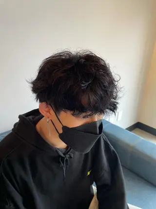 パーマ メンズ La fith hair ray 札幌店所属・顔まわり/W カラー/リョウのヘアスタイル