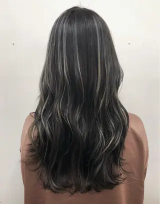 セミロング ✨艶感/透け感✨Sherry所属・艶髪/ハイトーン Sherryのヘアスタイル