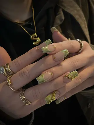 ネイル SoLuna Hikariのネイルデザイン