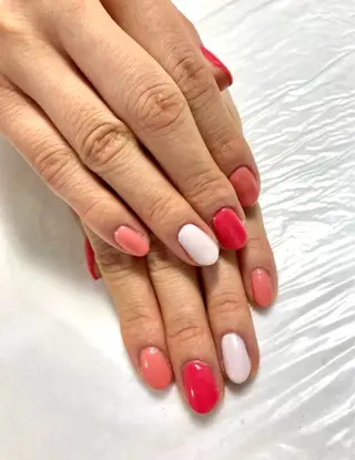 ネイル EMINAL恵比寿 サラのネイルデザイン