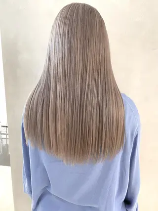 ロング カラー 艶ハイトーンブリーチ 🌈小林侑雅のヘアスタイル