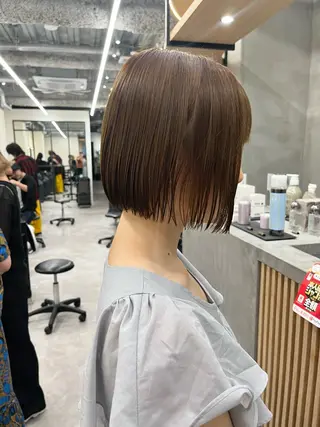 ショート カラー 浦和Lond 山本賢人のヘアスタイル