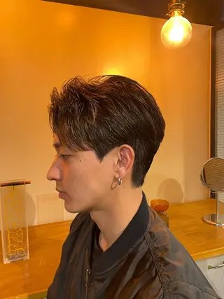 ショート カラー メンズ Ms.CHARM【ミズチャーム】所属・韓国/レイヤーカット 顔周り/廣瀬達哉のヘアスタイル