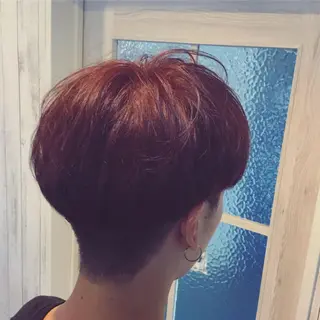 ショート カラー embrace エンブレイスのヘアスタイル