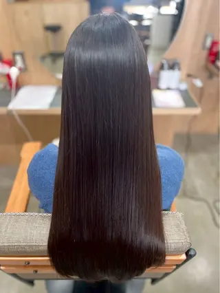 ロング Tsuyoshi 【Rosso】のヘアスタイル