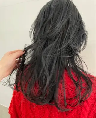 セミロング カラー GO TODAY シェアサロン Flos店所属・耳つぼジュエリー 👂🏻🌸ayaのエステ・リラクイメージ