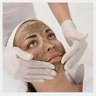 L.i.r.i.o.所属・eyelash L.i.r.i.o.のマツエク・マツパデザイン