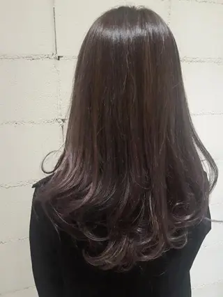 セミロング カラー 尾野 恭平のヘアスタイル