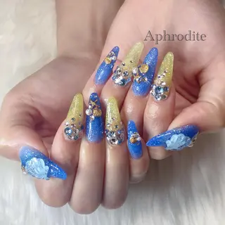 ネイル Aphrodite パラジェル認定サロンのネイルデザイン