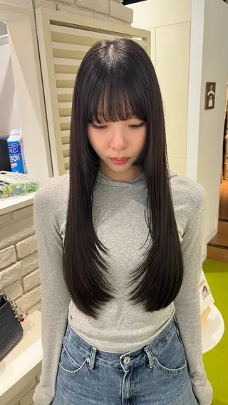 ロング レイヤーカット/ 艶カラー/YUKAのヘアスタイル