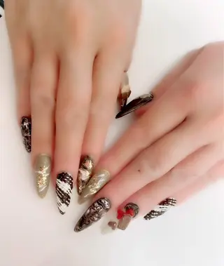 ネイル Nail salon MEGUMIのネイルデザイン