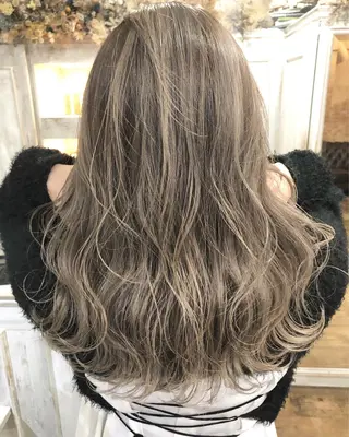 ミディアム カラー ヘアアレンジ 遠藤 拓馬のヘアスタイル
