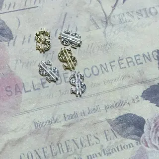 ネイル NOIROUGE所属・NOI ROUGEのネイルデザイン