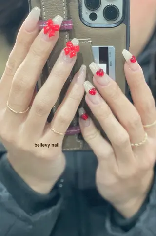 ネイル bellevy所属・藤原 はずきのネイルデザイン