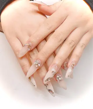 ネイル ecru Nailのネイルデザイン