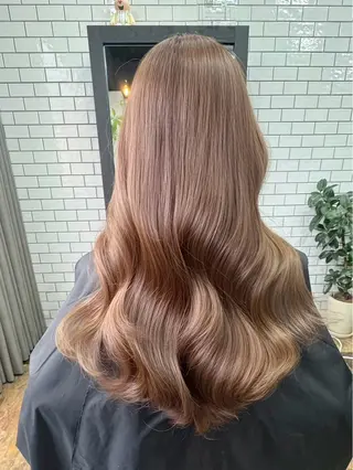 ロング カラー un. Misakiのヘアスタイル