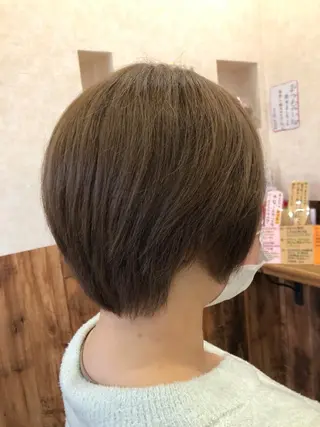 ショート 青木 恵のヘアスタイル