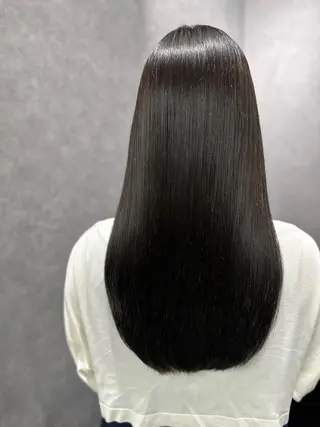 ロング 岩崎 恵実のヘアスタイル