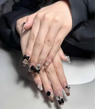 ネイル T. Leeのネイルデザイン