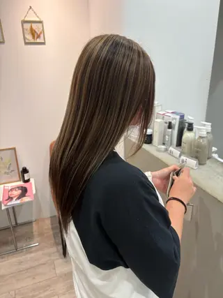 ロング カラー Gigi宇都宮所属・渡辺 樹花のヘアスタイル