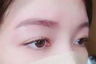 メンズ マツエク・マツパ アイブロウ NAZ eyelash&eyebrow by medical salon所属・NAZ 表参道 Tomokoのマツエク・マツパデザイン