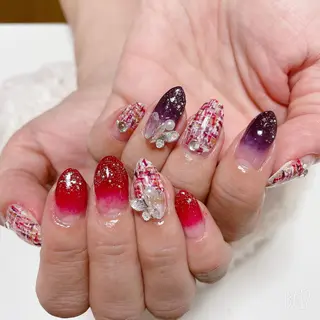 ネイル The Best Beauty受付担当のヘアスタイル