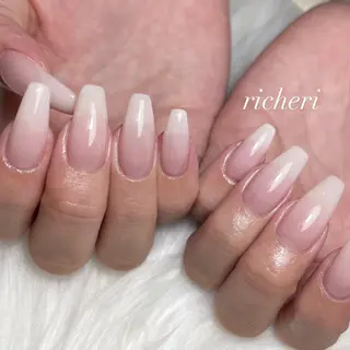 ミディアム ネイル richeri beautyのネイルデザイン