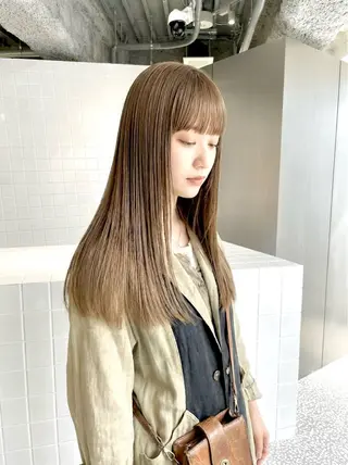 ロング カラー イサミ カズヒロのヘアスタイル