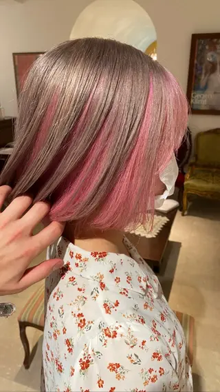 ミディアム カラー カラースペシャリスト ・齊藤 羽瑠輝のヘアスタイル