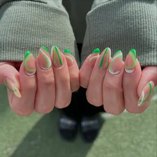 ネイル 加瀬 アンジェリーのネイルデザイン