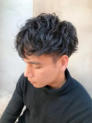 ショート パーマ メンズ fifth JINGUMAE所属・波巻きスパイラルパー マ/シャドウパーマ駿のヘアスタイル