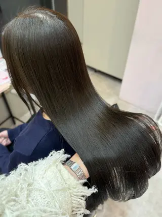 ロング 宮川 桃英のヘアスタイル