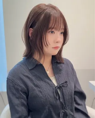 セミロング カラー layer bob / 透明感カラーのヘアスタイル