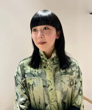 セミロング やまもと さえのヘアスタイル