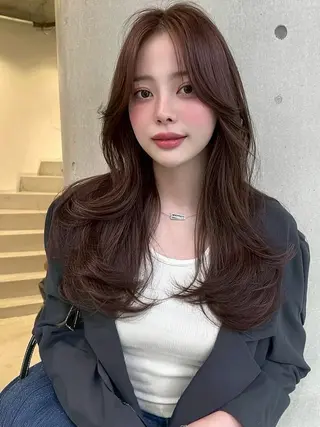 ロング カラー 鍋島 美華のヘアスタイル