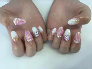 ネイル 💎🐰 saki. m 🐰💎のネイルデザイン