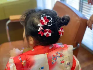 ミディアム ツイスパ・波巻き 🩵片平和香奈のヘアスタイル