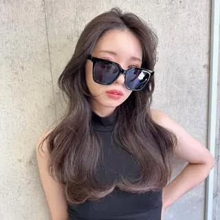 ロング としき/韓国/透明 感カラー/美髪矯正のヘアスタイル