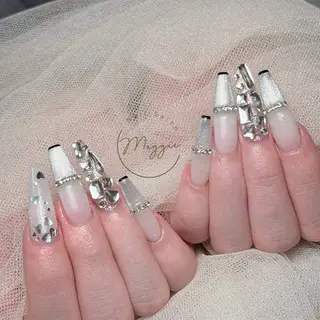 ネイル Maggie Nail🦩のネイルデザイン