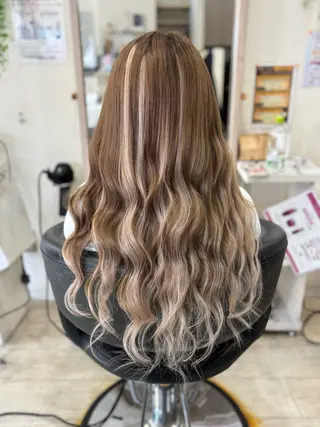 ロング KR2S北野田所属・艶カラー🫧/シール エクステRYOKAのヘアスタイル